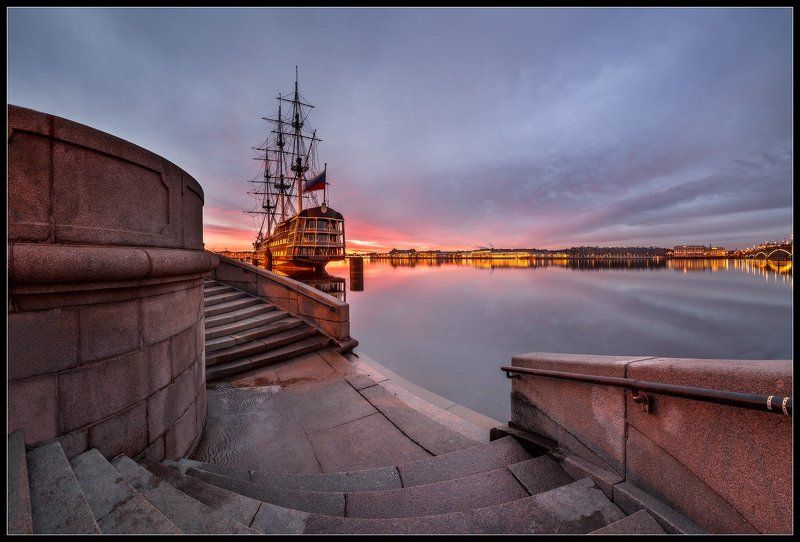утро, рассвет, санкт, петербург, петроград, ленинград, фрегат, благодать, набережная, река, нева ... про воскресное утро фрегата \'Благодатъ\'photo preview