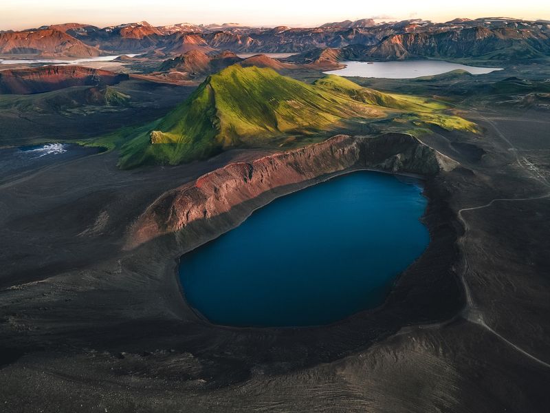 lake Blue crater lakephoto preview