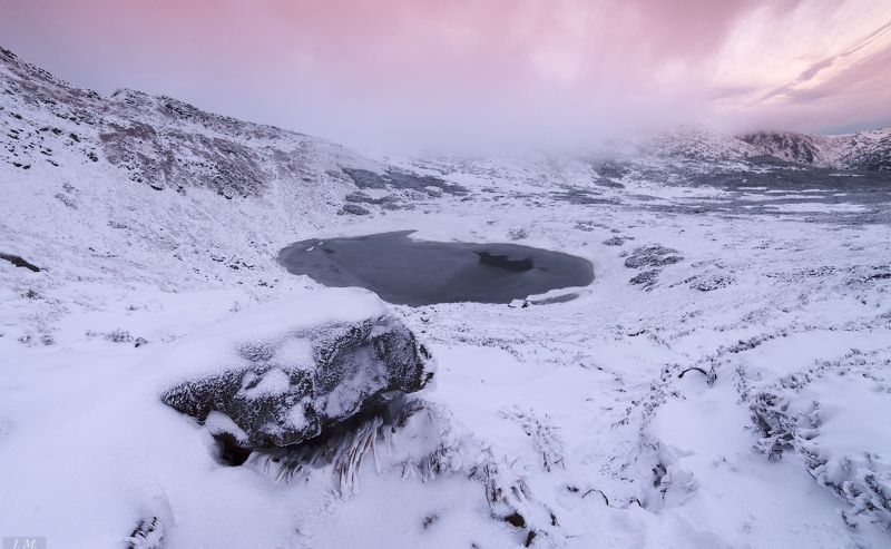 карпаты, несамовитое, озеро, пейзаж, снег, холод, панорама, камень, утро, morning, cold, stone, frozen, lake, nesamovyte, carpathians, mountains, landscape, panorama, snow, white, coldness coldnessphoto preview