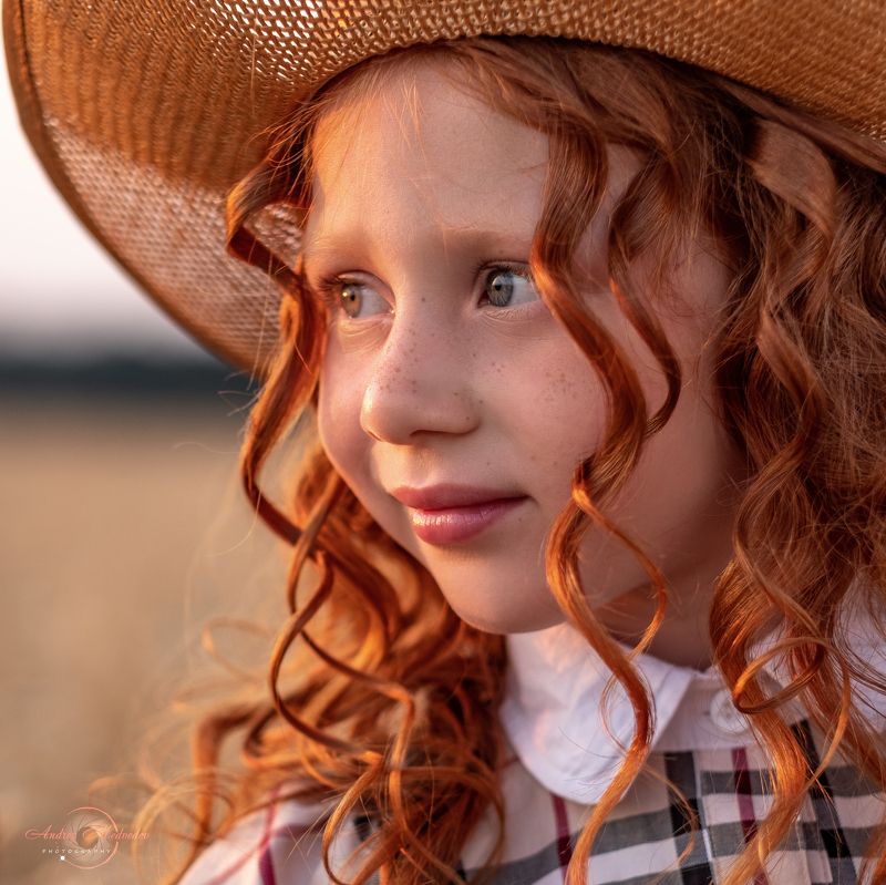 The little red girlphoto preview