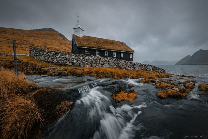 фарерские острова, фареры, faroe,  faroe islands, streymoy, saksun Arctic сhurch.photo preview