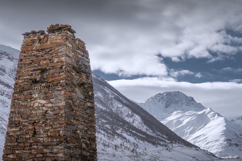 осетия, горы, башня, зима, снег, кавказ Хранительphoto preview