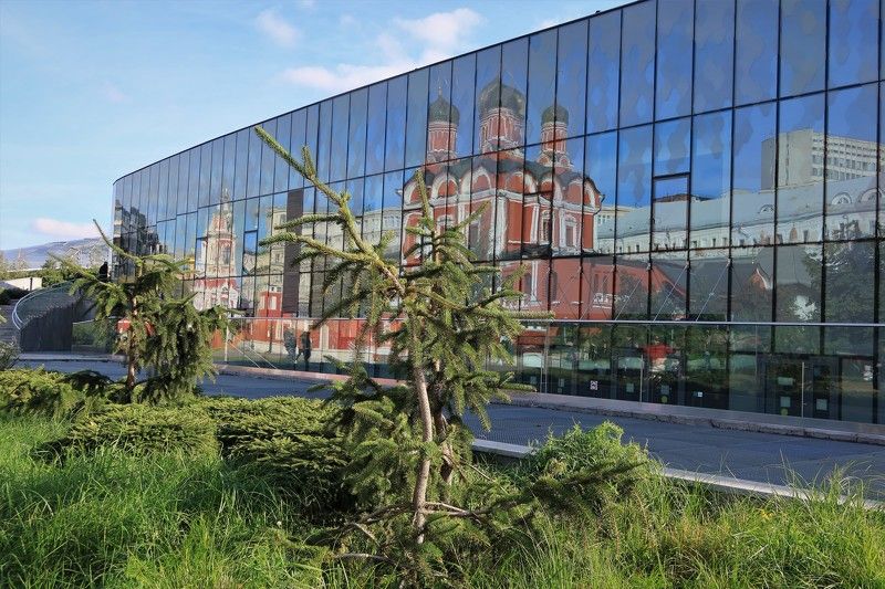 город,москва,отражение Прогулки по Москвеphoto preview