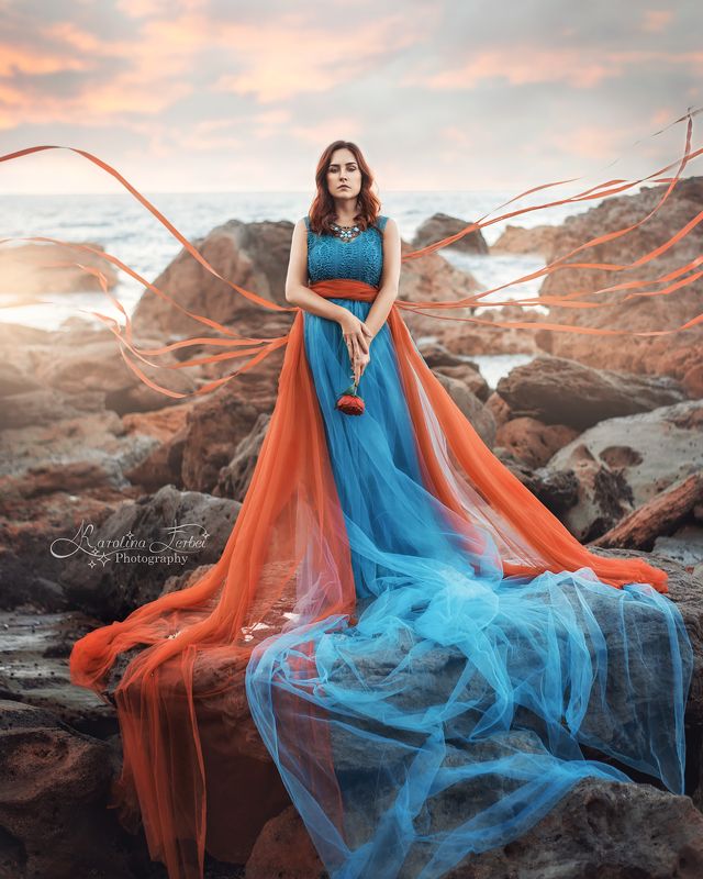 fine art, portrait, художественная фотография, лес, дерево, фея, богиня, девушка, платье, природа, фотосессия, портрет, океан, море, скалы Sea fairyphoto preview