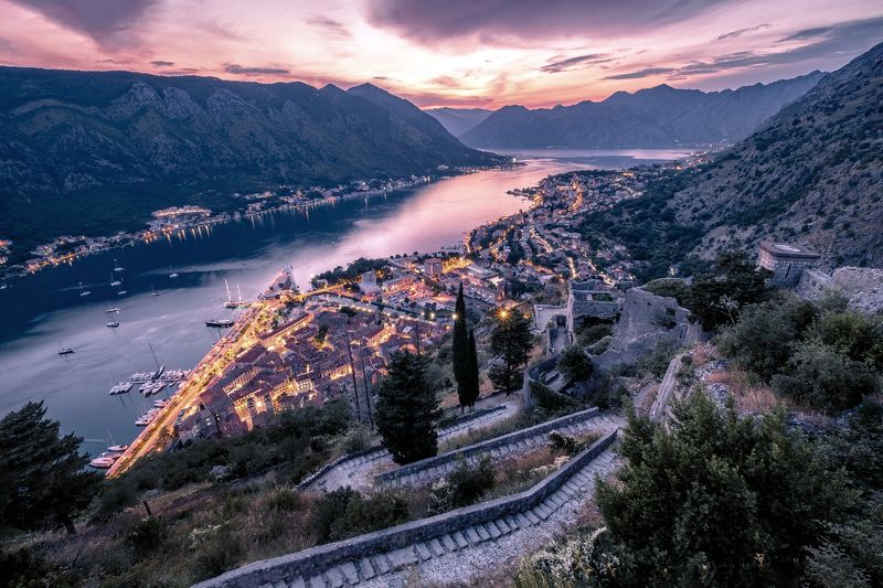 Которская бухтаphoto preview