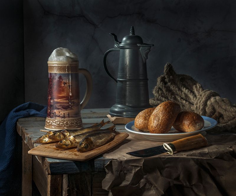 Натюрморт с копчёными сардинамиphoto preview