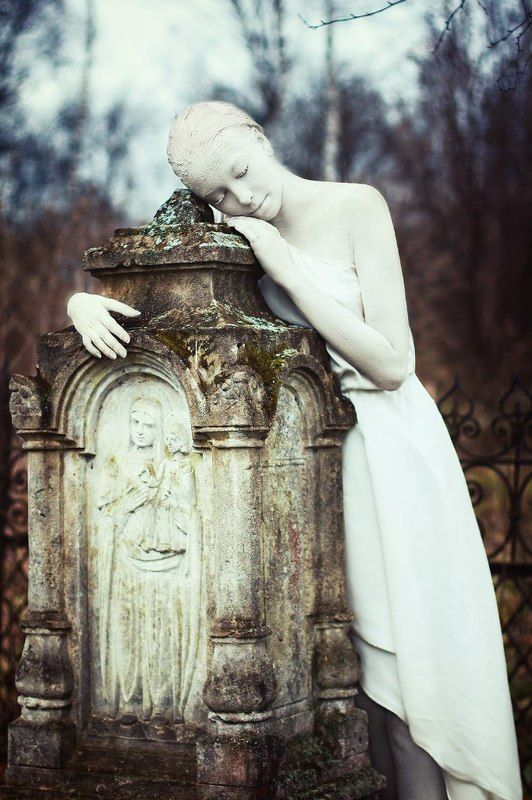 статуя, девушка Статуяphoto preview