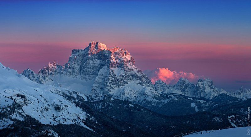 Вечерний взор на Monte Pelmo(3.168m)photo preview