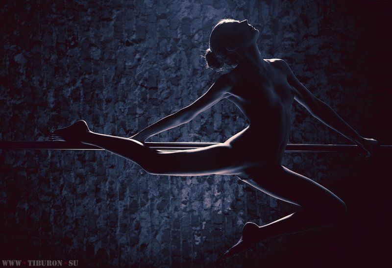 Pole dance, Голова, Ноги, Руки, Свет, Светографика, Синий, Тень, Фиолетовый, Хвост, Цвет ***photo preview