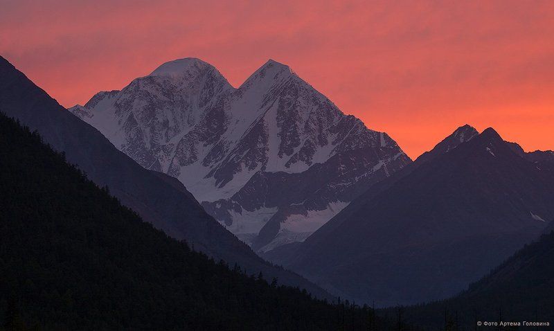 Алтай, Белуха, Иедыгем, Пик делоне Белуха и Делоне на закатеphoto preview