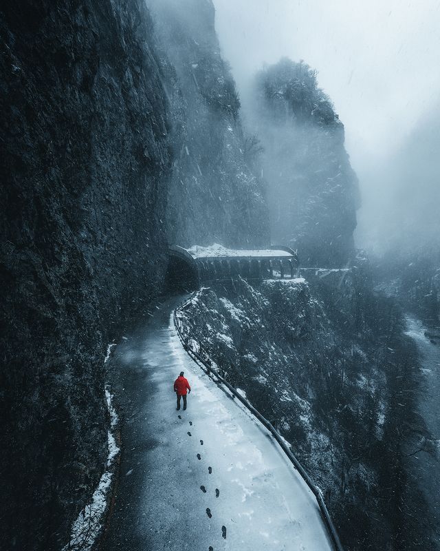 сочи, красная поляна,  sochi Заброшенная дорога \