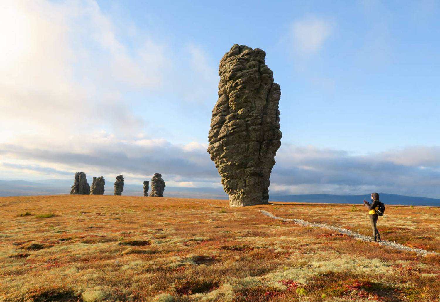 Маньпупунер, осень, тундра, горы, Урал, Северный Урал, ветер, скалы выветривания, Сергей Козинцев