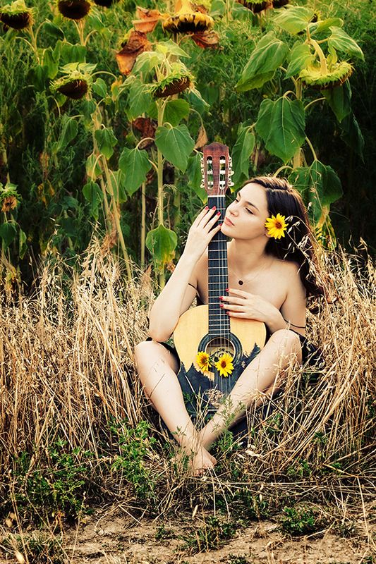 portrait Autumn musicphoto preview