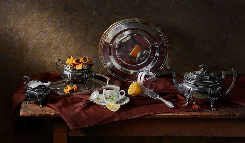 чай, сервиз, чайник, печенье, лимон, молоко, нож, ваза, чашка, блюдо, ложка photo preview