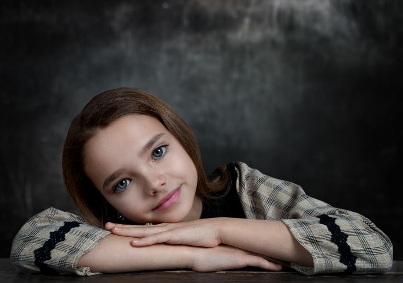 студийный портрет, детский портрет, семейный, концептуальное Виолеттаphoto preview