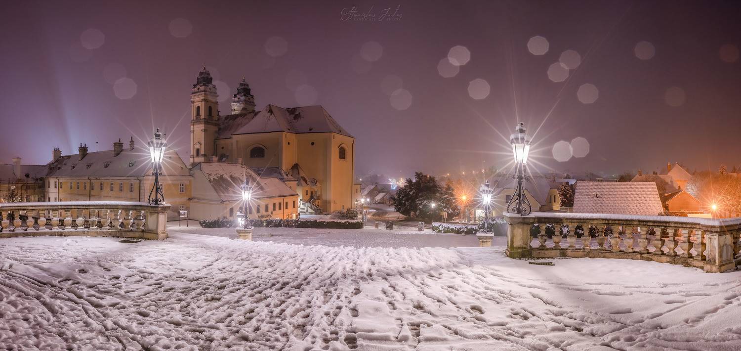 Winter Valtice. Автор: Stanislav Judas winter, valtice, landscape, city, castle, church, christmas, lights, snow, frost, Stanislav Judas