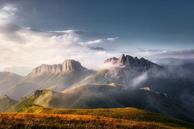 большой тхач, малый тхач, адыгея, туман, пейзаж, ачешбоки, осень, big thach, small thach, adygea, fog, landscape, acheshboki, autumn Спящий драконphoto preview