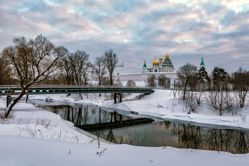 река, снег, зима, природа, пейзаж, религия, церковь, храм, мост, облака, Новый Иерусалим, Истра Новый Иерусалим.photo preview