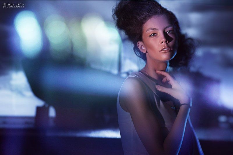 Portrait, Projector, Studio Freezephoto preview