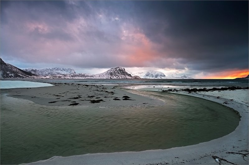 И наступил вечерphoto preview