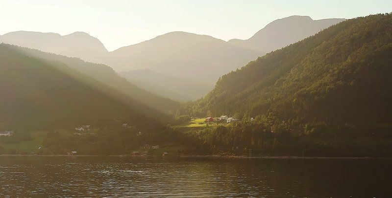 Солнечная долинаphoto preview