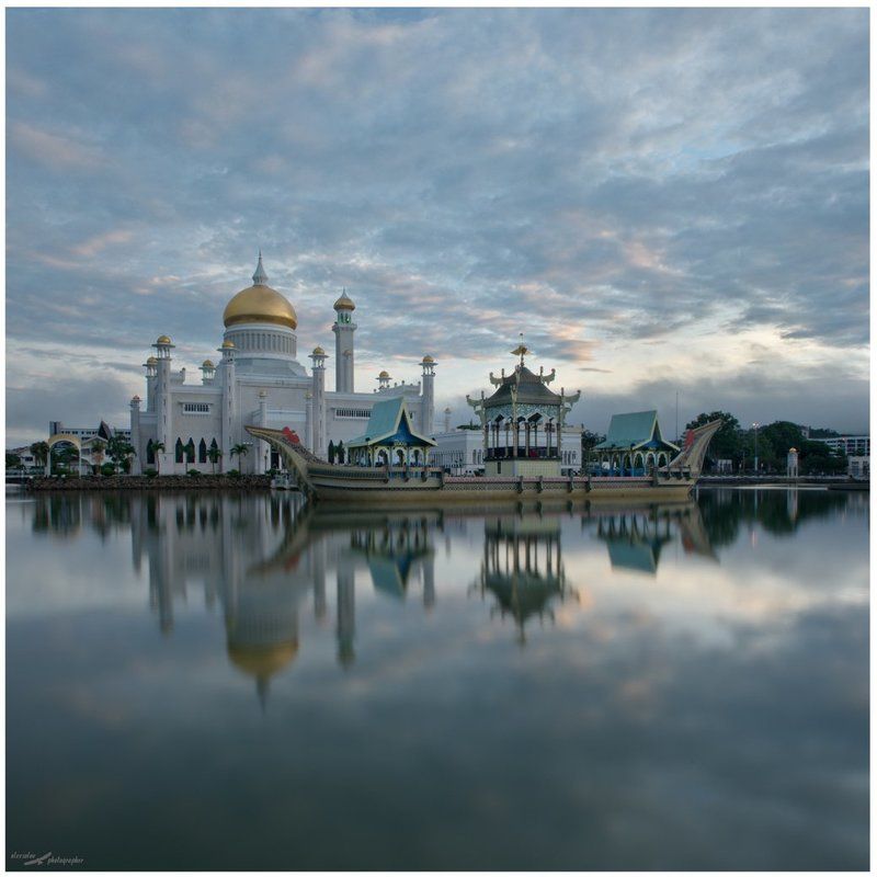 Бандар-Сери-Бегаван, Бруней Мечетьphoto preview