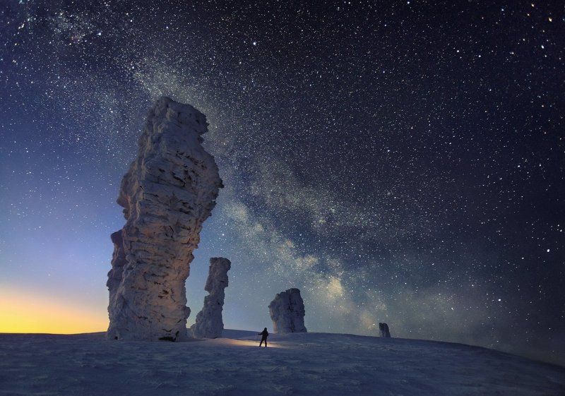 мань-пупу-нер, скалы останцы, урал зима Ночное рандеву фото превью