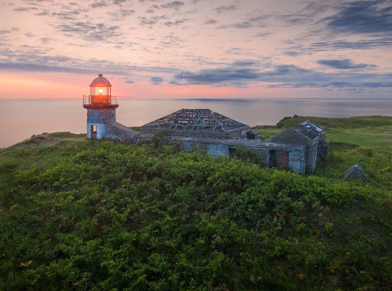 сахалин, мыс кузнецова, маяк Сахалин. Мыс Кузнецоваphoto preview