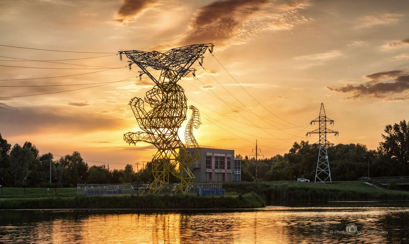 река, везёлка, белгородчина, белгород, архитектура, закат, энергосистема, россети, городской парк, орёл, лев, опора лэп, мачта лэп, лэп, кашары, закат, город, герб, геральдика, вечер,  live for the story, Опора ЛЭП в виде льва с орломphoto preview