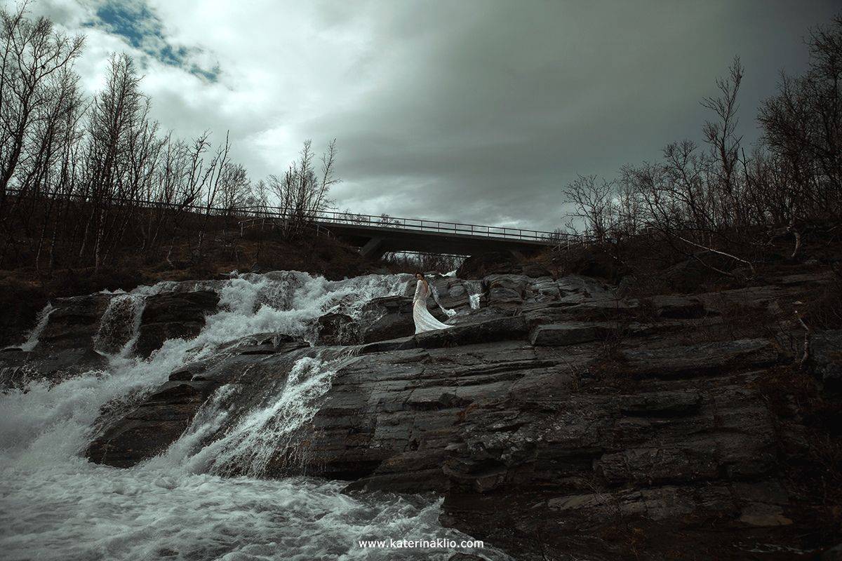 spring, snow, waterfall, blow, blowing, watr, woman, wind, winter, tender, nature, power, white, art, artistic,, Катерина Клио