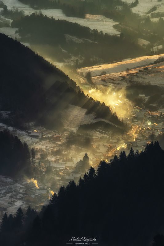 #poland #pentax #benro #lightroom #nikcollection #nature #sunrise #mountains #sky #fog #foggy #morning #pix #slovakia Sunny valley ...photo preview