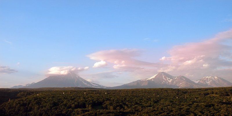 камчатка,вулканы,небо,лес вид из Камчатского окнаphoto preview