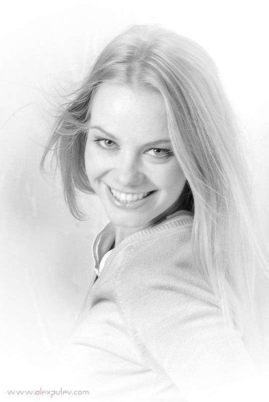 девушка,счастье,озорство,глаза Ксюphoto preview