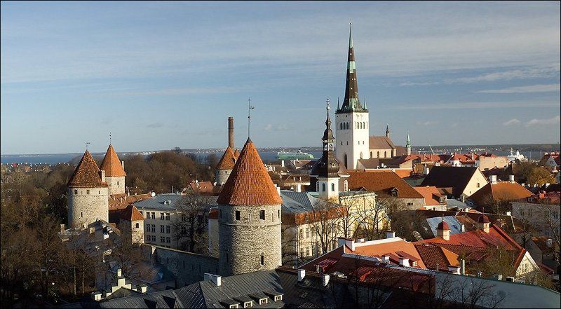 город, порт Про маленький портовый городишкоphoto preview