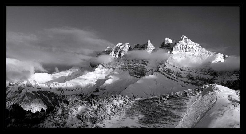 альпы, горы, скалы, зима, свет, мороз Игра света и теней фото превью