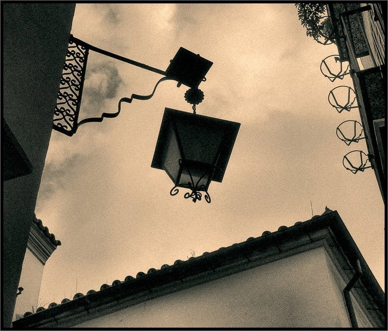 Фонарь. Улица поцелуевphoto preview