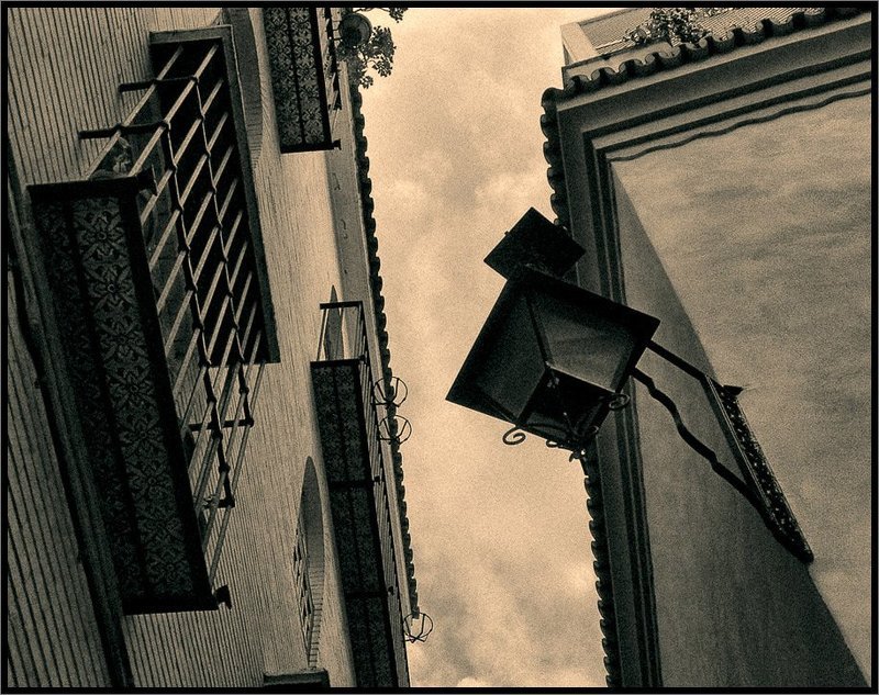 Фонарь. Улица поцелуев. Ракурс 2photo preview