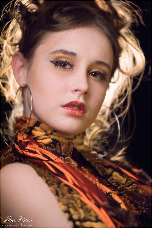 глаза,губы,мысли,взгляд,читай по губам,девушка,настроение Читай по губам ...photo preview