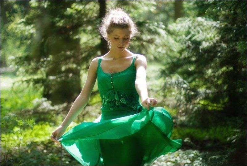 юлия федосеева, весна Verde come la speranza ...photo preview