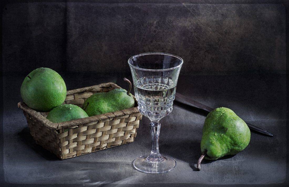 Вино и фрукты. Автор: Николай Ляпин , Николай Ляпин