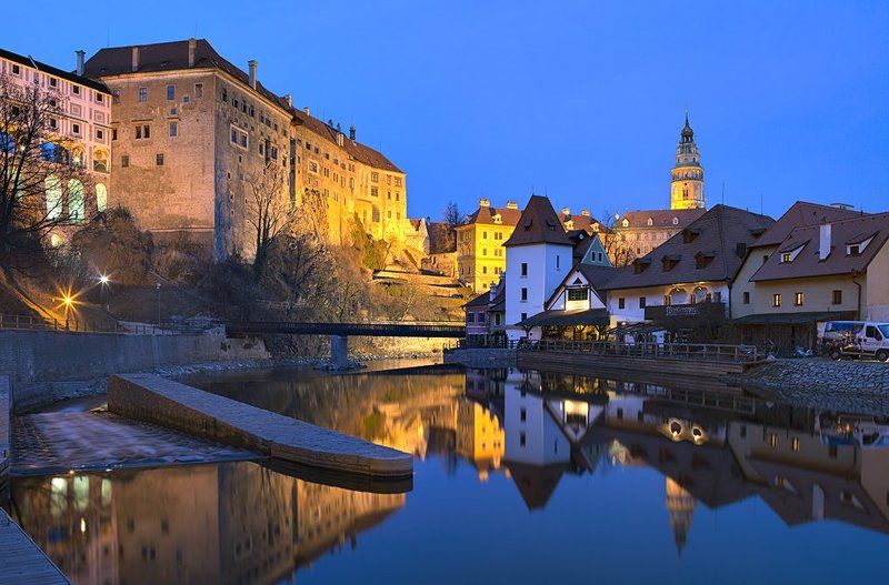 Ceskykrumlov, Влтава, Крумлов, Отражение, Сумерки, Чехия Cesky Krumlovphoto preview