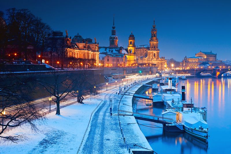 dresden, germany, winter, snow, snow covered, city, elbe, river, night, illumination, architecture Зимний Дрезден, Германияphoto preview