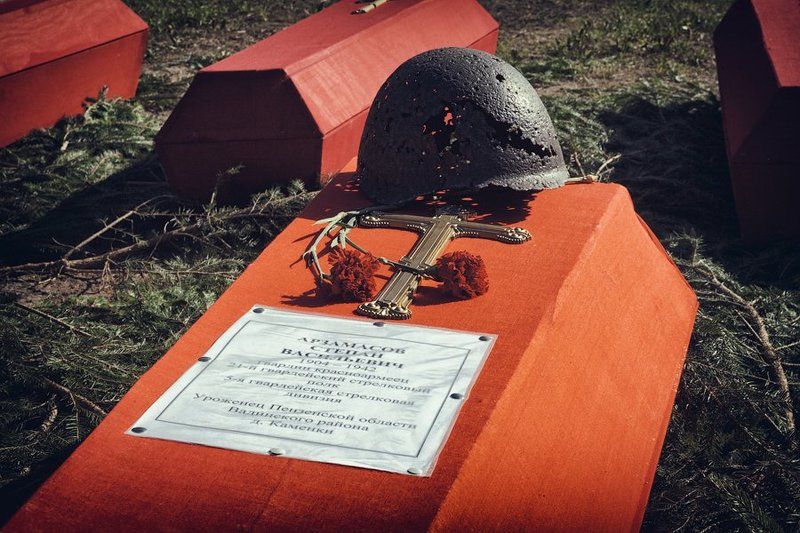Захоронение останков советских солдатphoto preview