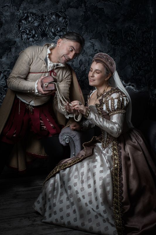 16 век, костюмированная фотосессия Соблазнительphoto preview