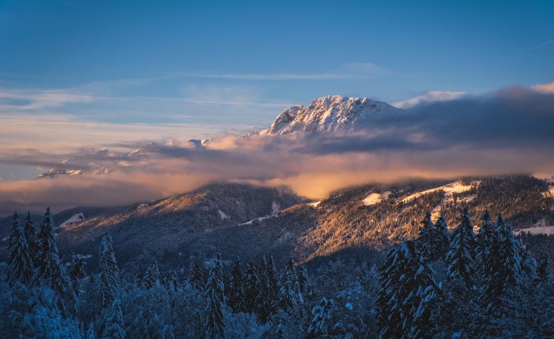 austria, австрия, альпы, горы, зима, облака, скалы, каринтия, kärnten, январь 2022, хермагор, нассфельд, nassfeld, hermagor In pre-sunset lightphoto preview