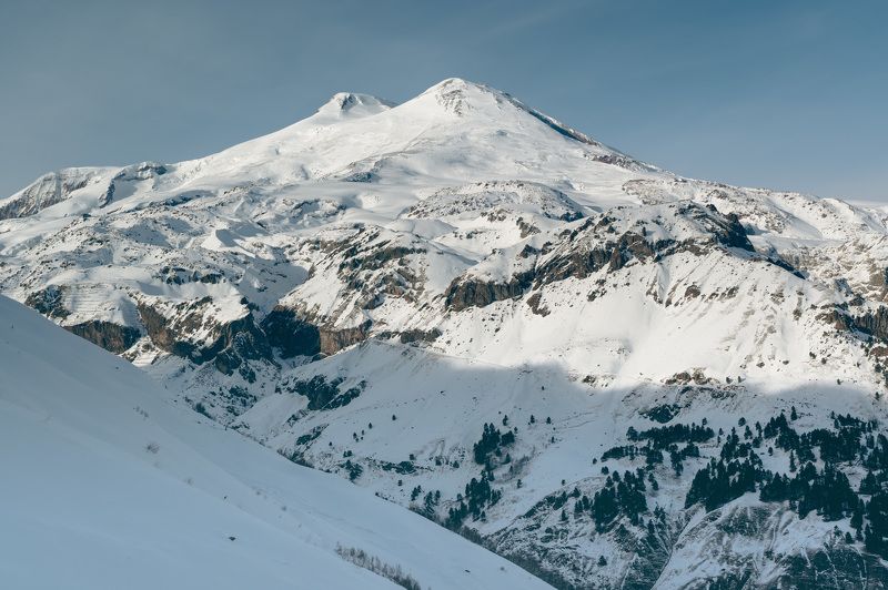 elbrus landscape mountains range nature caucasus plateau winter snow glacier Вид на Эльбрус с Чегета.photo preview