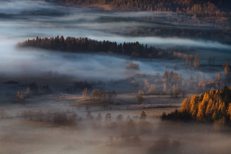 landscape,autumn,mountains,canon At the Gate of the Valley II...photo preview