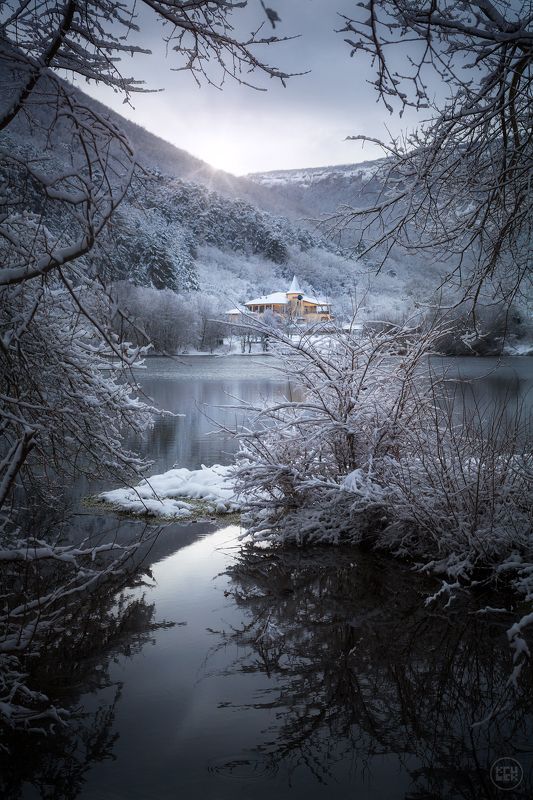 крым, зима, пейзаж Зима в селе Ходжа-Салаphoto preview