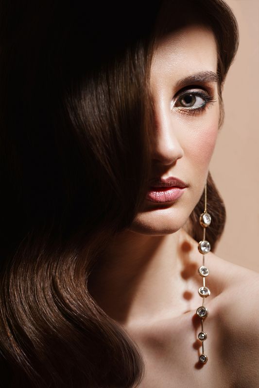 woman, portrait, girl, red, makeup, closeup, fashion, fashionable, cute, attractive, face Iraphoto preview