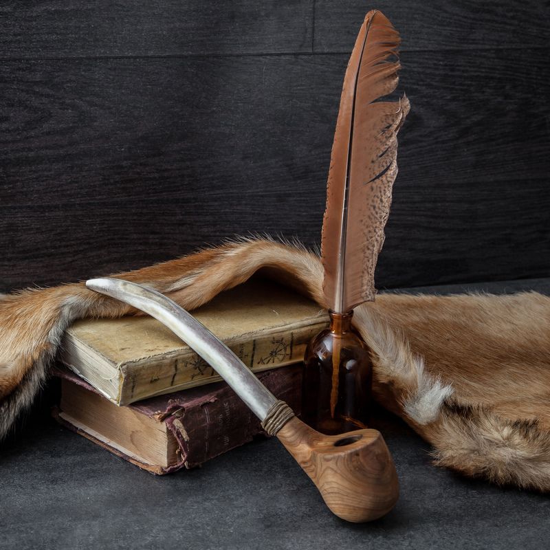 Натюрморт, трубка, книги, ретро Натюрморт с трубкойphoto preview